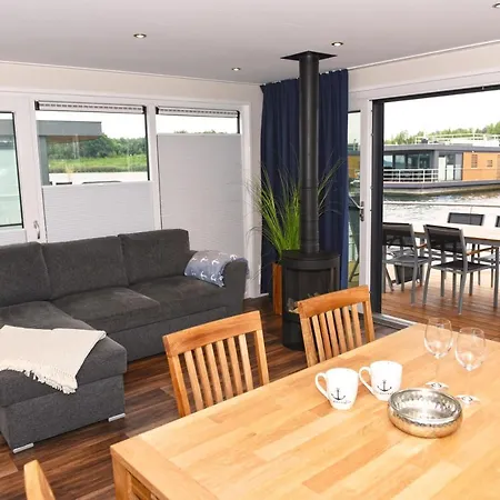 Hausboote Am Baerwalder Traumhaus-mieten Botel Klitten